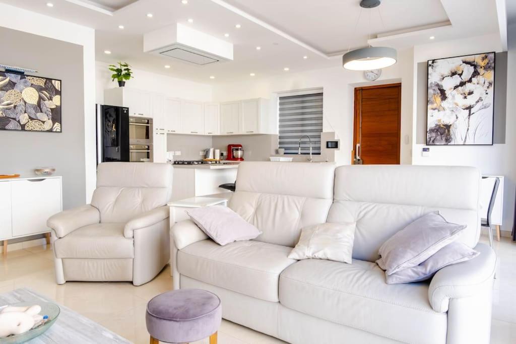 Mellieha, Luxury 3 Bedroom Azure Maisonette מראה חיצוני תמונה